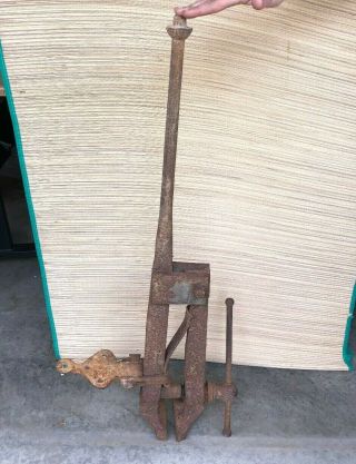 Heavy Duty Antique Blacksmith Post Leg Vise 4.  75 " Anvil Forge Tool