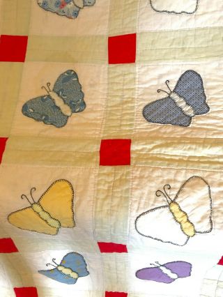 VINTAGE QUILT HAND MADE BUTTERFLIES 66 X 67 INCH VERY UNIQUE PATTERN 3