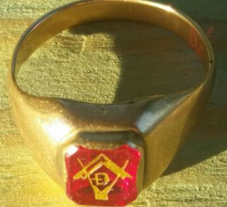 10 K Yellow Gold Masonic Ring With 14 K Pin Size 12