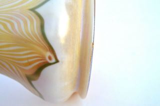 ANTIQUE QUEZAL IRIDESCENT PULLED FEATHER ART GLASS LAMP SHADE 7