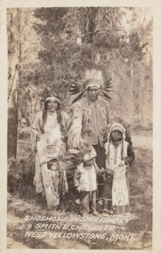 Rp: West Yellowstone,  Montana,  10 - 20s ; Shoshone Indian Family