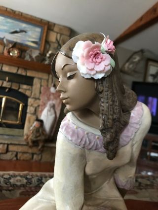 Large Lladro Gres Figurine SPRING INSPIRATION 2374 Lady Flowers 18” Tall 4