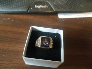10k Gold Masonic Ring Blue Stone Size 10.  75