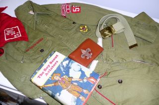 Vintage Boy Scouts Of America Uniform,  Wallet And Book - 1920s To 1960s