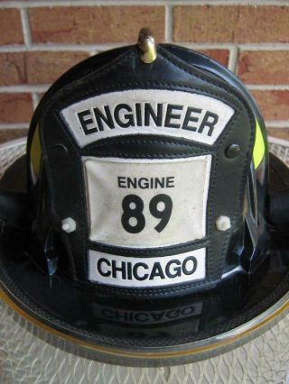 CHICAGO FIRE DEPARTMENT ENGINE 89 CAIRNS & BROS ENGINEER FIRE HELMET SOLID 2