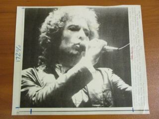 Vtg Ap Wire Press Photo Singer Bob Dylan Performs In Augusta Maine 9/15/78