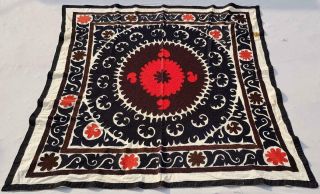 65 " X 64 " Vintage Uzbek Suzani Silk Embroidery Ethnic Kuchi Wall Tribal Tapestry