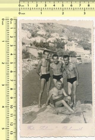 Beefcake Four Shirtless Handsome Guys Men Trunks Bulge Gay Int Old Orig.  Photo