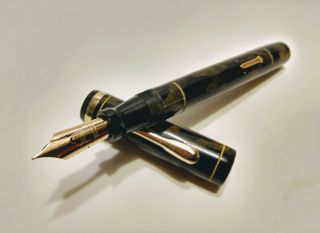 Conklin Endura Senior Fountain Pen / Black & Bronze / Gft / Lever / F 14k Nib