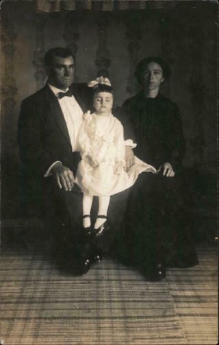 Rppc Post Mortem? Family Portrait Of Father,  Daughter,  And Mother Postcard Vintage