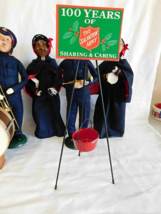 BYERS CHOICE SALVATION ARMY CAROLERS 1990 ' S & 2003 RARE AFRICAN LADY & DRUMMER 4