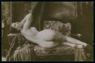 French Nude Woman Really Big Round Butt C1910 - 1920s Photo Postcard