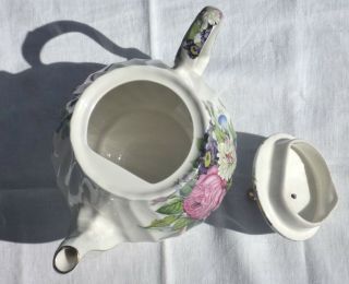 Sadler Windsor 4 - cup Teapot White Swirl Summer Floral Gold Trim Made in England 7