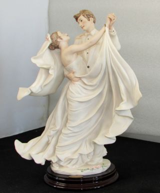 Signed Giuseppe Armani " True Love " Figurine 0495f Wedding Couple