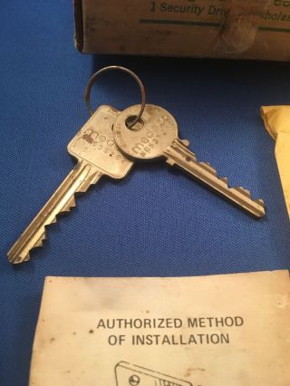 Sargent and Greenleaf 831B Keys And Box 3