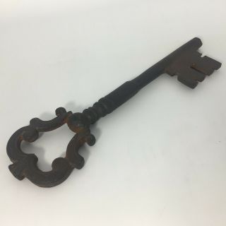 Vintage Large 8 - 1/2 " Cast Iron Skeleton Key