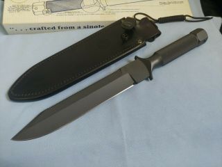 Chris Reeve Jereboam 294,  Survival Knife Made In South Africa.