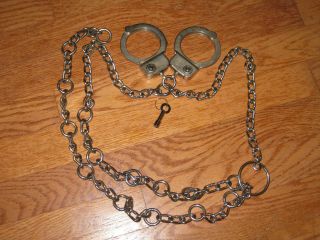 Smith And Wesson Model 94 High Security Belly Chain (handcuffs Shackles)