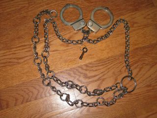 Smith and Wesson Model 94 High Security Belly Chain (handcuffs shackles) 2
