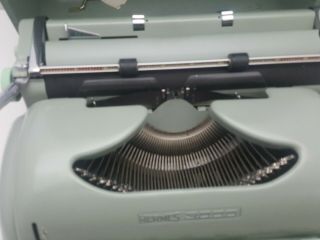 1960 ' s HERMES 3000 Typewriter Vintage 2