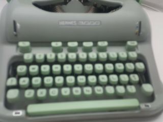 1960 ' s HERMES 3000 Typewriter Vintage 3