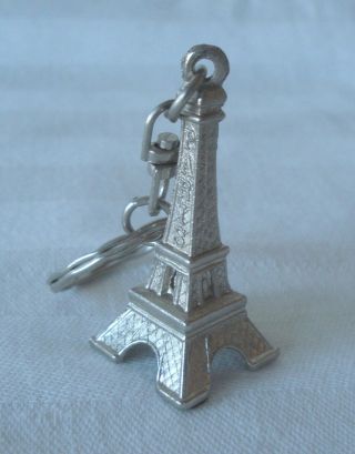 Vintage Paris Eiffel Tower 3d Keychain Key Ring Paris Landmark Silverplated