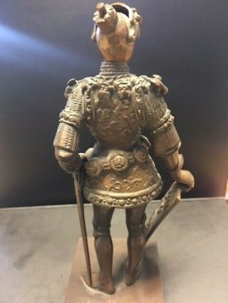 KING ARTHUR Bronze cast statue by Peter Vischer,  the Eiden,  dated 1513 6