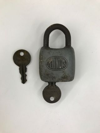 Vintage Illinois Lock Co.  Padlock With 2 Keys Made In Usa