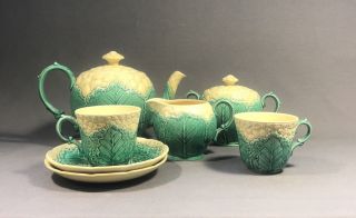 1955 Wedgwood Pottery Cauliflower Tea Set