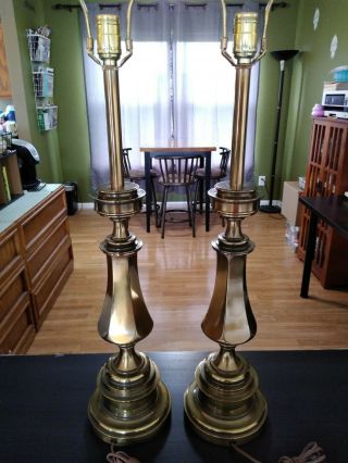 Vintage Stiffel Brass Trophy Urn Table Lamps Hollywood Regency Mid Century 3 - Way 8
