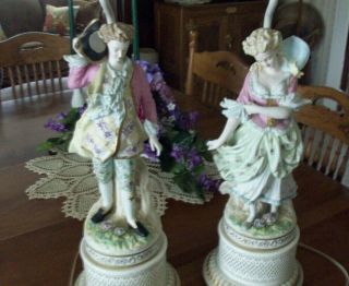 Pair French Victorian man lady hand pnt ' d porcelain lamps metal bases 2