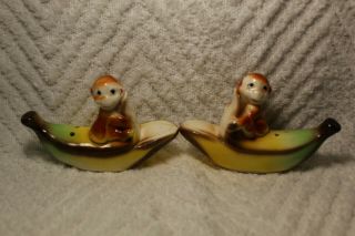Vintage Monkeys Sitting On Banana Salt And Pepper Shakers - Japan