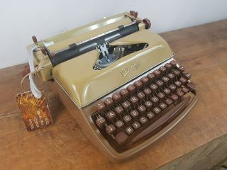 Collectible Typewriter Rheinmetall Kst Azerty France - No Risk With
