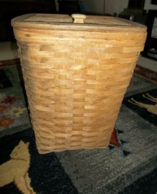 1984 Longaberger Laundry Hamper/waste Basket With Attached Lid
