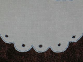 Antique Madeira Tablecloth Vintage Embroidery & Lace Tablecloth 52 by 50 6