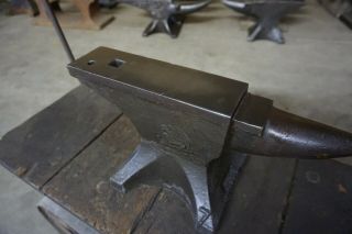 NEAR 70 lb.  FISHER & NORRIS Blacksmith Anvil Iron 7