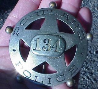 OBSOLETE PORTLAND OREGON POLICE Circle / Star Badge no.  134 4