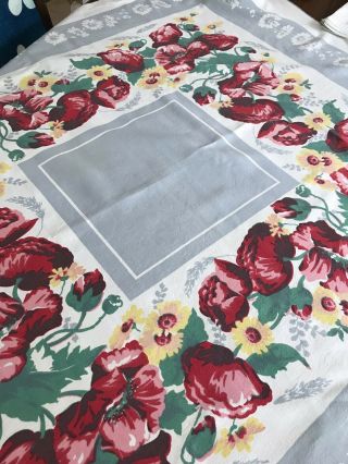 Vintage Printed Tablecloth Linen Red Flowers Yellow Daisies Gray Edge 44x50 (15)