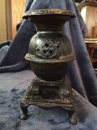 Vintage Cast Iron Pot Belly Stove