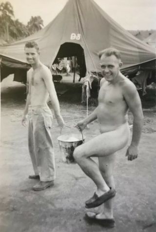 Vintage Sm Photo Nude Ww2 Soldier Naked Man Shower Bucket Base Snapshot