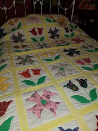 Vintage Hand & Machine Stitched 76x92 Summer Quilt Yellow White Calico Flowers