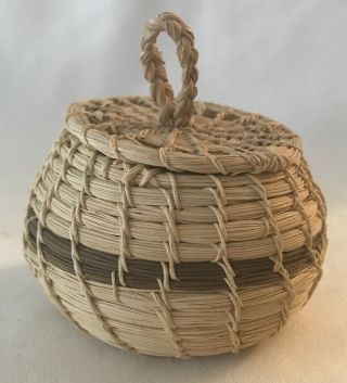 Lovely Miniature 2” Woven Basket With Cover/lid