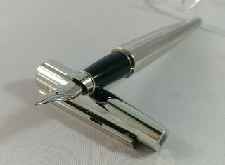 S.  T.  Dupont Ellipsis Fountain Pen Silver Plated 18k Broad Nib