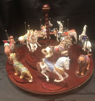 Carousel - Treasury Of Carousel Art Franklin 12 Figurines With Wood Display