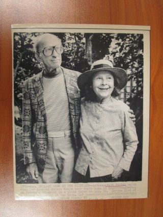 Vintage Ap Wire Press Photo Actress Ruth Gordon & Husband Garson Kanin 1