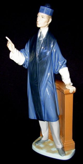 Lladro Figurine 4908 " The Barrister " - Retired
