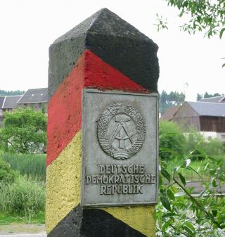 East German Border Sign Marker Ddr Gdr Nva Guard Berlin Wall Cold War