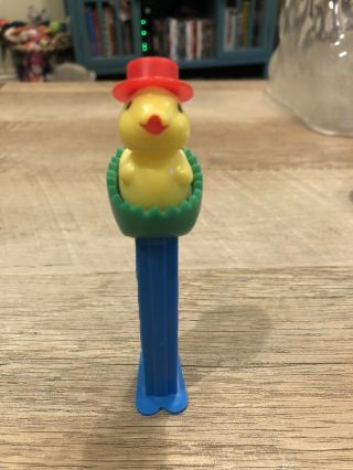 Vintage Pez Dispenser Chicken In Egg With Feet 1 Made In Hungary