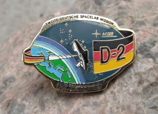 Nasa Space Shuttle Sts 55 D - 2 German Astronauts Spacelab Mission Pin Badge
