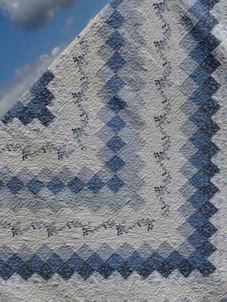 EXQUISITE WEDGEWOOD BLUE SKY A TRIP AROUND THE WORLD POSTAGE STAMP SQUARES QUILT 2